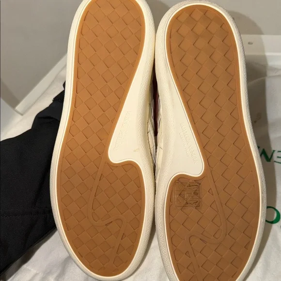 Bottega Veneta White Woven Sneakers - Picture 8 of 10